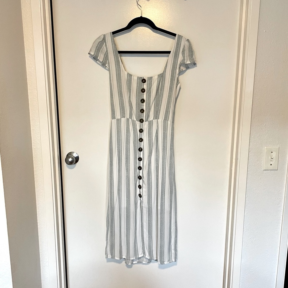 Super cute and comfy stripe open tie back dress